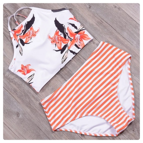 LAST 1 (size 6-8) (5⭐) The Navegar Bikini - Picture 3 of 7